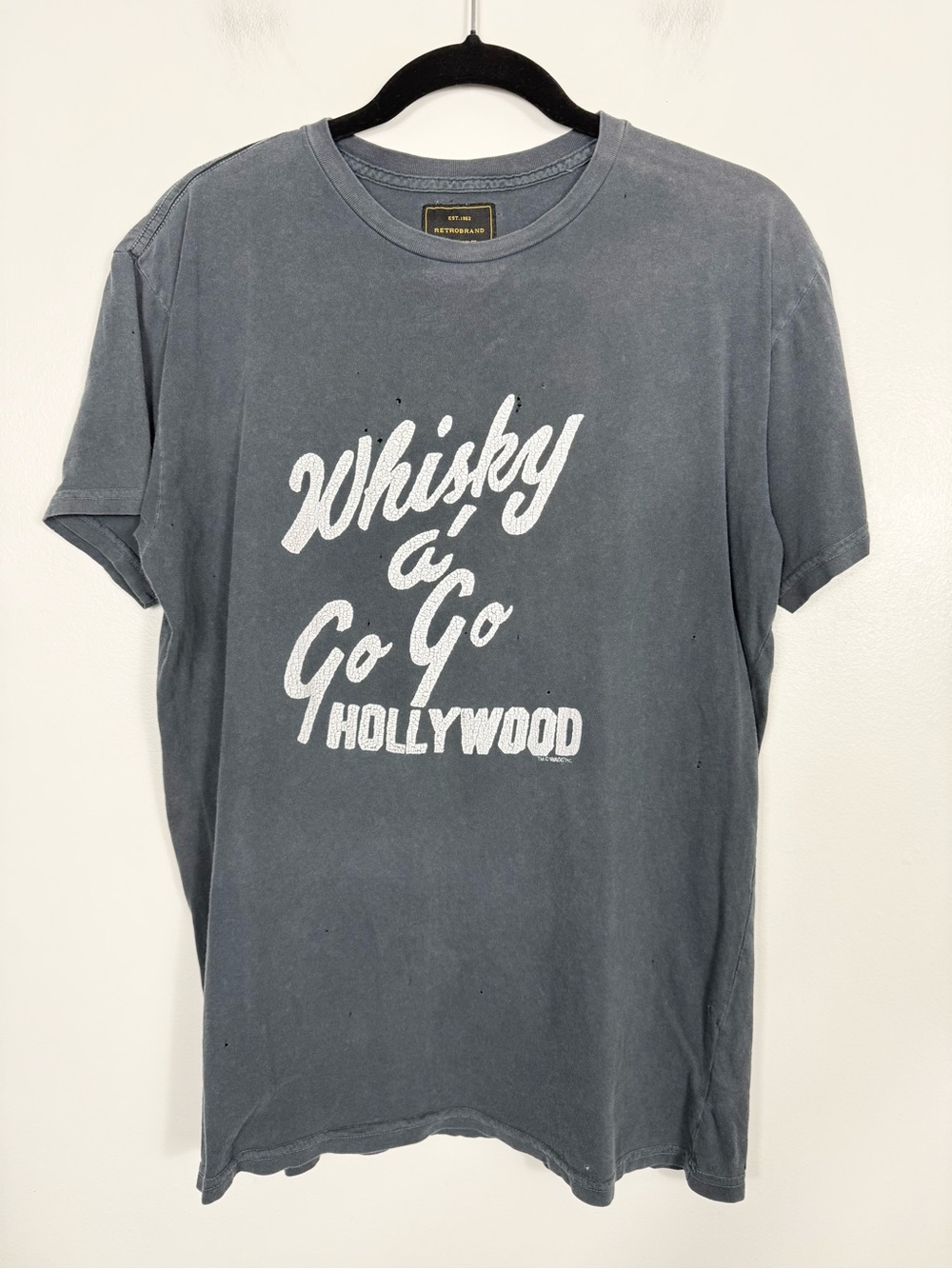 Retro brand whisky a go go Hollywood distressed faded black t-shirt medium
